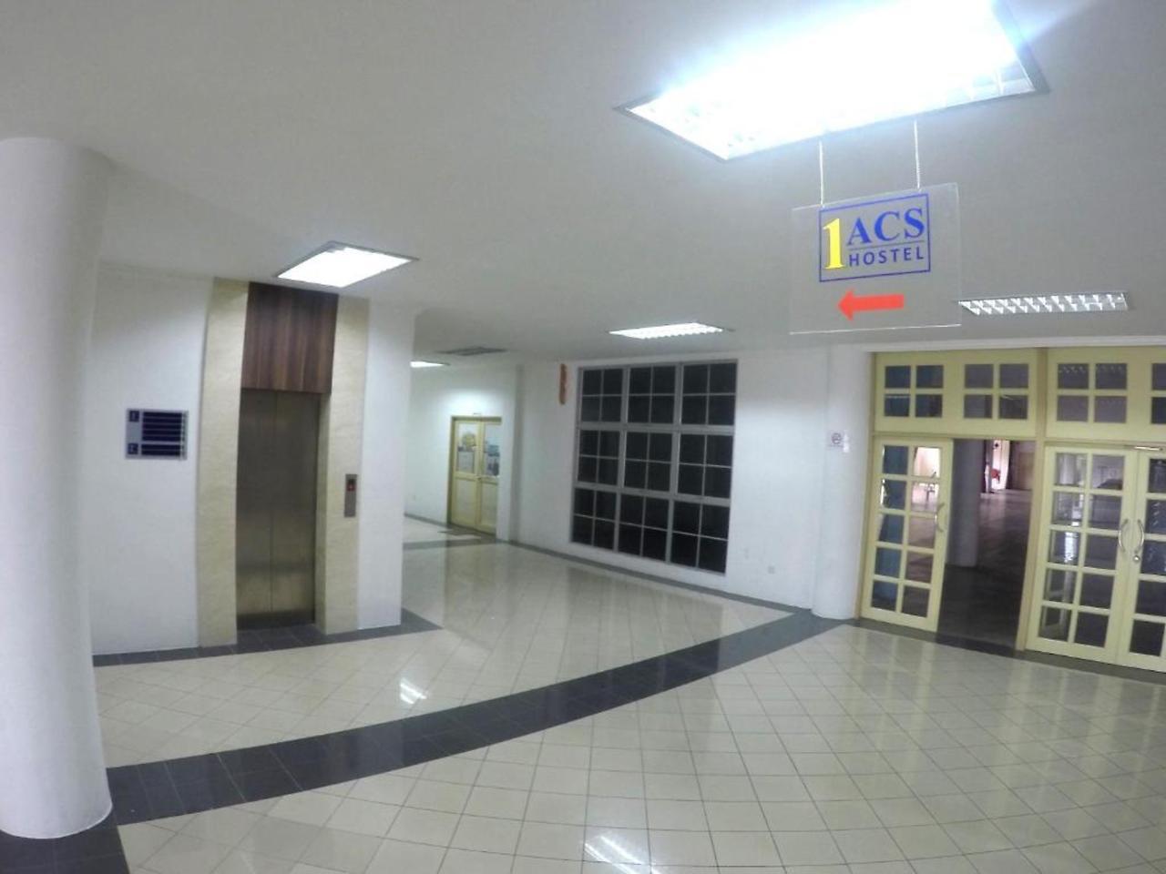 1Acs เรสซิเดนซ์ Hotel กูชิง ภายนอก รูปภาพ