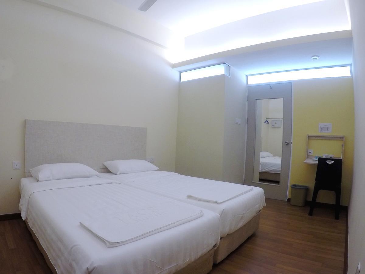 1Acs เรสซิเดนซ์ Hotel กูชิง ภายนอก รูปภาพ