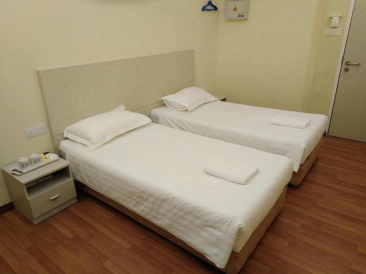 1Acs เรสซิเดนซ์ Hotel กูชิง ภายนอก รูปภาพ